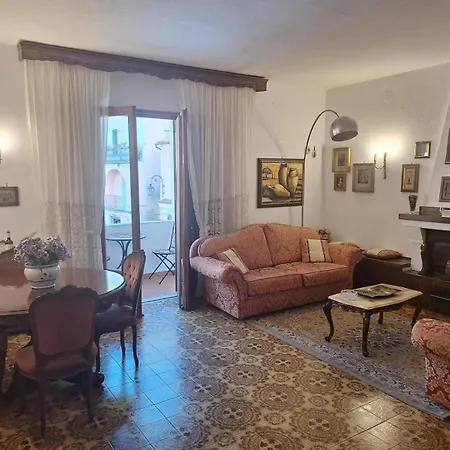 아파트 La Casa In Piazza 마라테아